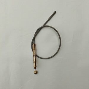 黄铜手柄钢丝绳鞭车载防身战术鞭户外运动健身防狗咬