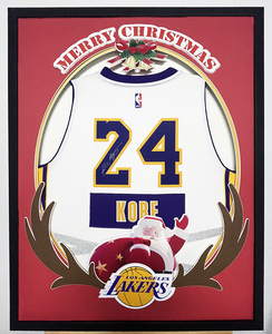 2014圣诞大战 科比亲笔签名球衣 "kobe"撕名牌 裱框 带证书