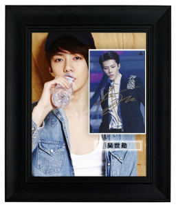 exo吴世勋 亲笔签名照片 含证据链 含证书