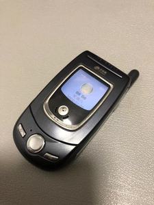 000人付款淘宝motorola/摩托罗拉v8088经典怀旧收藏影视道具翻盖手机