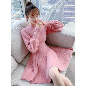 品牌杏粉色连衣裙