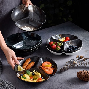 日式三格盘餐盘陶瓷分格盘子家用一人食餐具创意减脂早餐盘碟子