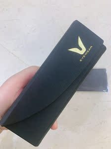 v牌眼镜盒