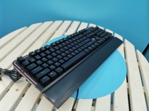 网吧回收达尔优ck550-miy机械键盘彩色发光游戏cf lol机械师键盘