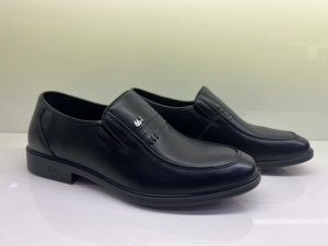 66顺男鞋2022新款真皮商务软底正装休闲爸爸春秋皮鞋男单鞋陆陆顺