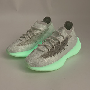 adidas originals yeezy boost 380 白夜光跑鞋 gz8668