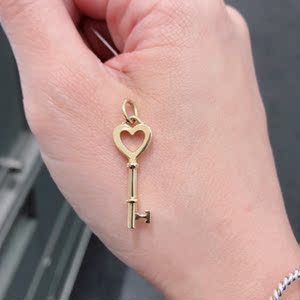 纯银心形钥匙项链 女18k金镶钻爱心吊坠锁骨链简约气质潮网红同款