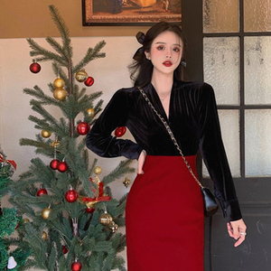 2021年新款新年衣服本命年时尚过年喜庆红色套装连衣裙子女装春季