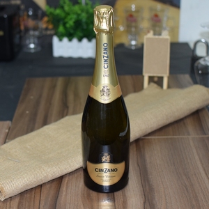 意大利仙山露 甜型汽泡酒 女士起泡酒 聚餐 派对生日用酒750ml