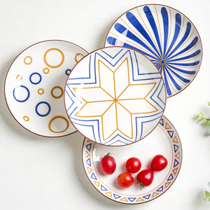 日式盘子网红款菜盘创意釉下彩家用陶瓷碟子深盘北欧简约圆盘菜碟
