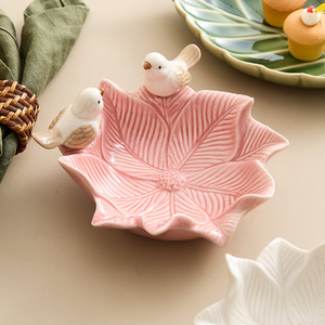 陶瓷点心盘精致茶点水果盘创意小鸟可爱糕点盘客厅家用收纳盘摆盘