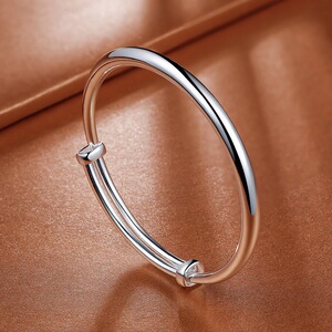 老凤祥银手镯女足银9999纯银镯子光面简约时尚手环送少女友情侣