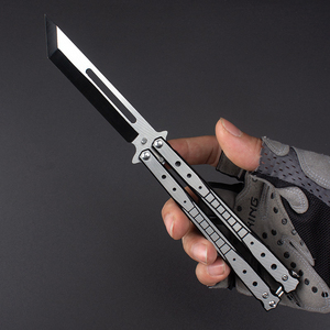 蝴蝶折叠刀梳子刀具防身冷兵器玩具刀未开刃蝴蝶折刀csgo游戏刀