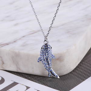 趣味可爱闪耀蓝色镶钻创意小鲸鱼吊坠时尚萌款小海豚项链锁骨链女