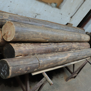 老木柱子松木木雕装饰木梁顶梁立柱复古原木仿旧木方原宿实木树干