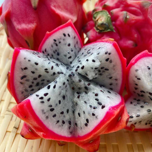 极客水晶火龙果| 树上熟 水晶果肉 红色果皮 皮薄甜蜜 汁水饱满