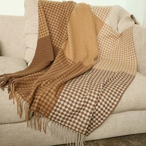 羊毛羊绒毯欧式时尚拼色格子沙发卧室午休毯保暖发热灰色毯cm轻奢