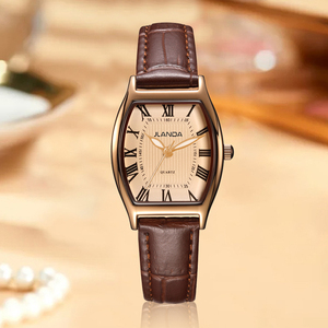 歌浪迪正品牌女表真皮防水酒桶石英机芯手表女