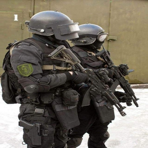 75寸 军事玩偶 绝地求生特种部队三级头盔 两色可选