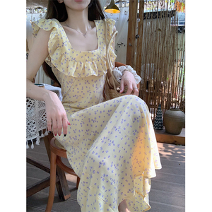 田园风黄色碎花小飞袖连衣裙女装夏季法式收腰裙子荷叶边气质长裙