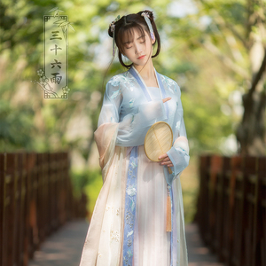 三十六雨汉服月下客