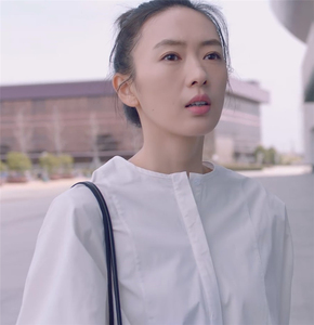 三十而已童谣程璐童瑶顾佳同款衣服女白色宽松上衣圆领气质衬衫女