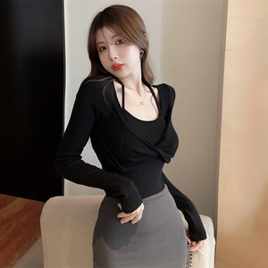 性感锁骨杀心机镂空系带挂脖打底衫女秋冬内搭修身显瘦长袖t恤潮