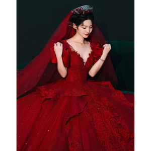 红色婚纱2024新款新娘主纱高级质感小个子法式重工奢华拖尾泡泡袖