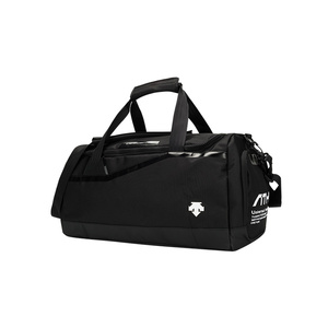 descente迪桑特 training 男子运动训练提跨包 d0331tbg50