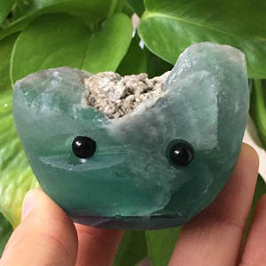 天然水晶刺猬红白黄水晶与黄铜矿共生矿刺猬菊花晶簇乌龟摆件矿标