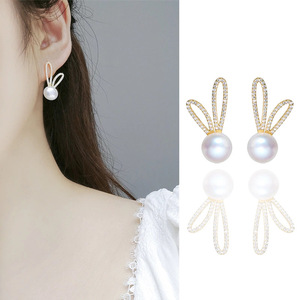 mikimoto/御木本淡水珍珠兔耳朵耳钉女14k注金个性可爱小兔子耳饰