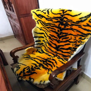 仿真老虎皮 客厅床边地毯皮毛沙发坐垫整张壁挂虎冬季飘窗垫椅垫