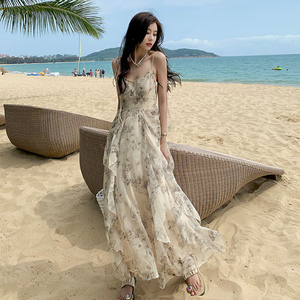 海边度假沙滩裙女旅游连衣裙吊带穿搭旅行海岛拍照好看的裙子夏季