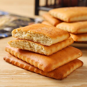 东北老式大饼干开原渊泉丰松软传统糕点鸡蛋发面饼早餐零食饼干