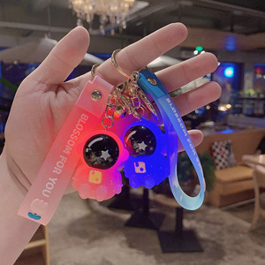 150人付款天猫好看挂件来电闪光 感应 吊坠女款创意个性可爱韩版挂饰