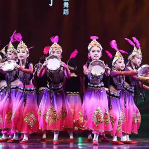 少数民族服装儿童新疆维吾尔族大摆裙石榴红了舞蹈演出服艺考服装