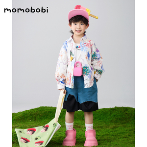 momobobi新款男童套装韩版个性涂鸦宝宝白色衬衣儿童防晒衫短裤潮