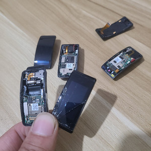 华为b3 b5 b6手环维修震动 换电池 换屏幕 话筒 听筒 尾插 寄修