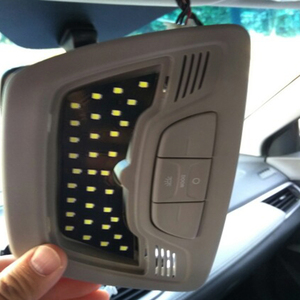 80强升车品专营店天猫汽车阅读灯led车内灯室内灯后备箱灯 牌照灯后