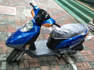全新正品国四铃木丽彩125电喷踏板摩托车qs125t-6可上牌