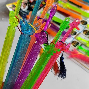 新款19厘米水晶透明塑料刀剑兵器模型玩具幼儿园小卖部小学生礼物