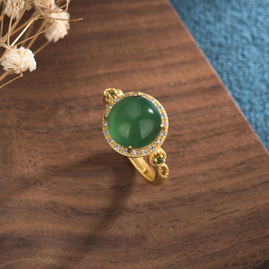 2022年新款潮古风宫廷风设计古法金女式戒指镶嵌祖母绿玉髓指环
