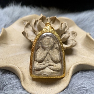 龙婆多 娃娃必打 2521年 必打佛 金壳带卡 泰国首饰吊坠项链定制