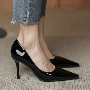 女高跟鞋细跟2022年新款百搭性感时尚浅口杏色漆皮尖头单鞋6厘米