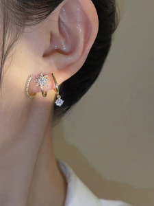 韩国微镶锆石时尚八芒星S925银针耳钉小众设计感耳环抖音爆款耳饰