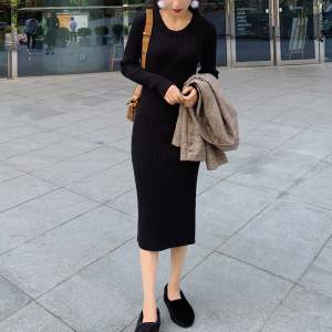 针织长裙女长款修身连衣裙冬