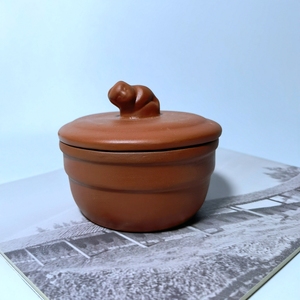 宜兴紫砂一厂80年代杂件原矿红泥富贵吉祥灵猴闷罐盖罐醒茶罐烟缸