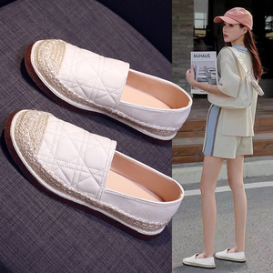 一脚蹬渔夫鞋女秋季2023新款爆款平底乐福鞋白色老北京布鞋配裙子