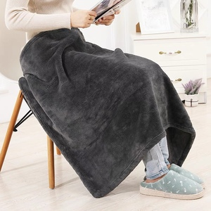 加厚小毛毯珊瑚绒毯秋冬季办公室午睡毯单人盖毯空调毯膝盖毯小毯