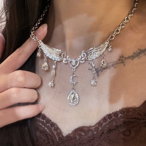 [楼哈哈] 小众设计感天使之翼锆石流苏仙女项链锁骨链高级感颈链